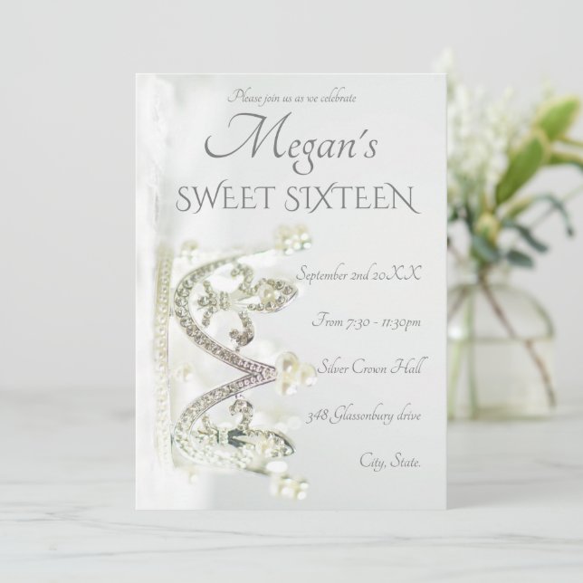 Invitation Silver Princesse Élégant Sweet sixteen moderne (Debout devant)