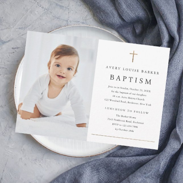 Invitation Simple Croix Dorée Religieuse Baptême Minimaliste (Elegant simple photo baptism invitation with gold accents and minimalist typography.)