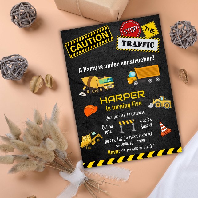 Invitation Simple mignon camion de construction enfants 5e an (Créateur téléchargé)