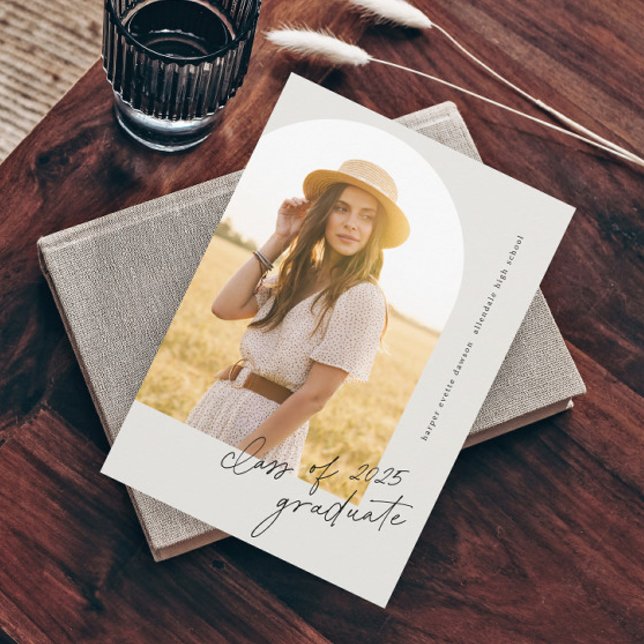 Invitation Simplicité Script Boho Arch Photo Graduation (Simple Boho Arch Photo Graduation Invitation.)