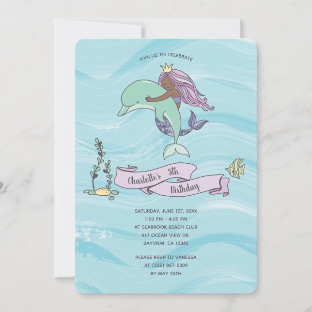 Invitation Sirène mauve à peau foncée avec dauphin Anniversai (Devant)