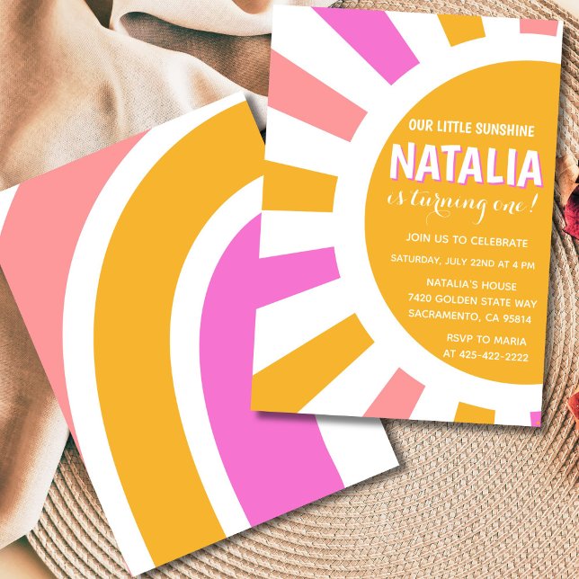 Invitation Sunshine et Rainbow Girl Premier anniversaire (Pastel sunshine and rainbow first birthday invitation for girls with pink, purple, and yellow colors)