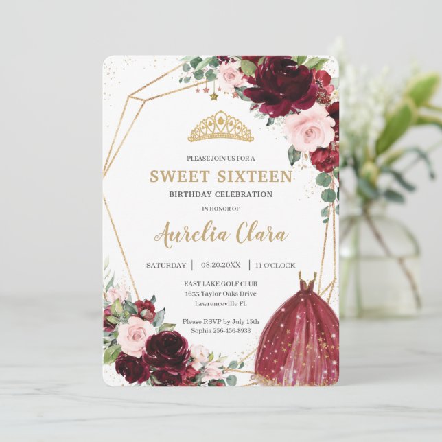 Invitation Sweet sixteen Bourgogne Rose Floral 16e anniversai (Debout devant)