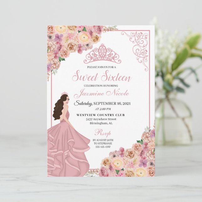 Invitation Sweet sixteen floral rose pâle à l'anniversaire (Debout devant)