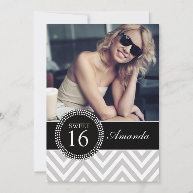 INVITATION SWEET SIXTEEN GRAY ZIG ZAG CHEVRON MOTIF (Devant)