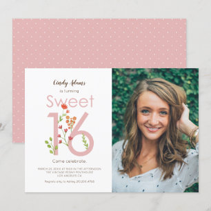 Invitation Sweet sixteen rose pâle avec fleurs d'aquarelle