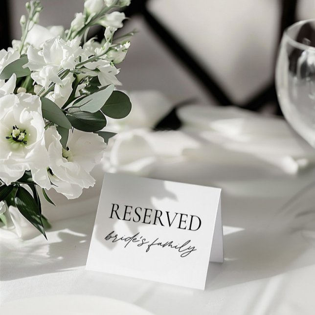 Invitation Symbole moderne de la tente de table réservée Mari (Modern White Wedding Reserved Table Tent Sign)