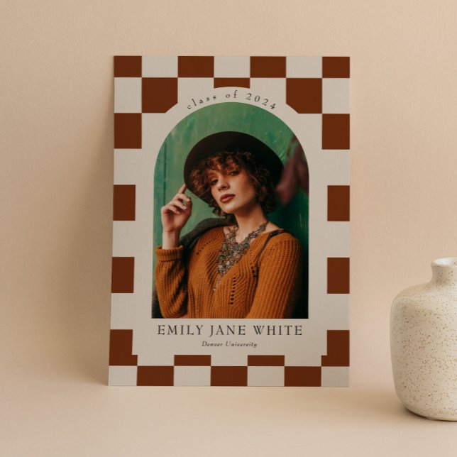 Invitation Terracotta Retro À damiers Arch Photo Graduation (Créateur téléchargé)