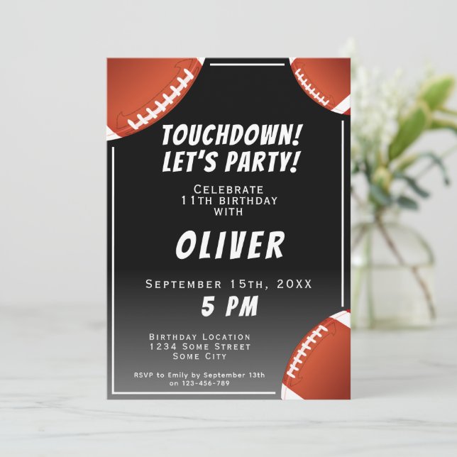 Invitation Touchdown American Football Ball Sports Anniversai (Debout devant)