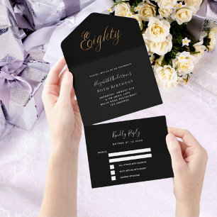 Invitation Tout En Un 80e anniversaire noir script or rsvp