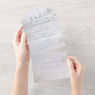 Invitation Tout En Un Bébé il fait froid à l'extérieur Flocons de neige 
