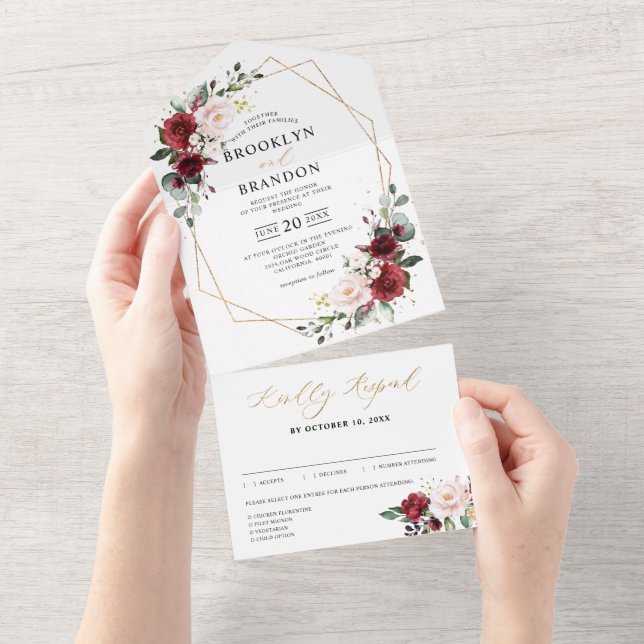 Invitation Tout En Un Burgundy Blush Floral moderne Mariage géométrique (Déchirure)
