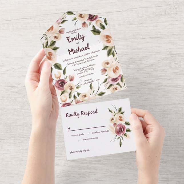 Invitation Tout En Un Cadre Rose à la crème de Bourgogne doux (Déchirure)