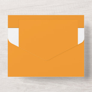 Invitation Tout En Un Charme d'une tour horloge vintage en noir et blanc