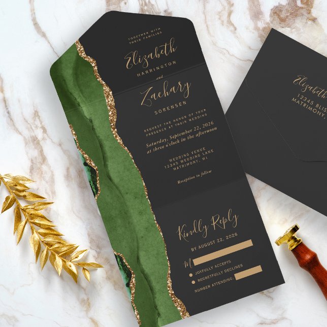 Invitation Tout En Un Chasseur moderne Vert Or Agate Mariage foncé (An elegant choice for a green and gold themed wedding.)