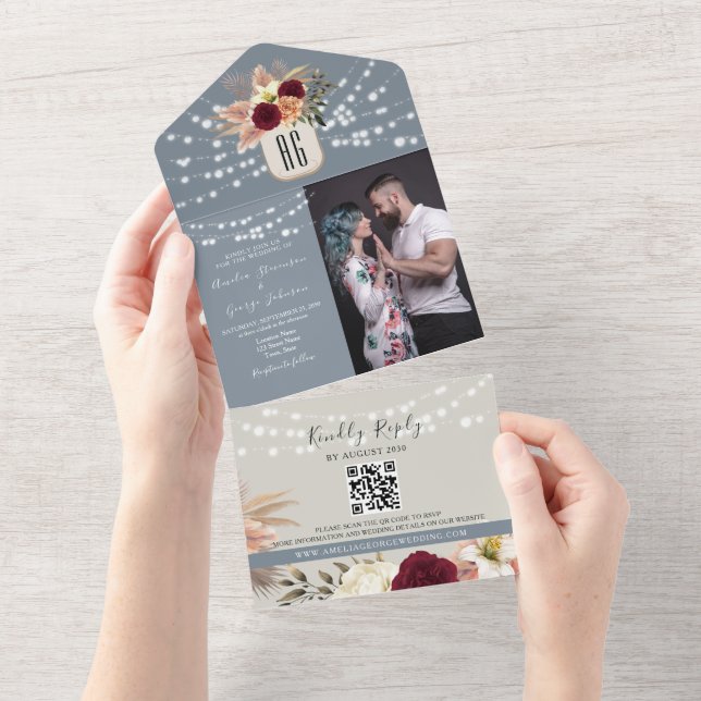 Invitation Tout En Un Code QR Mariage Dusty Blue et Bourgogne (Déchirure)