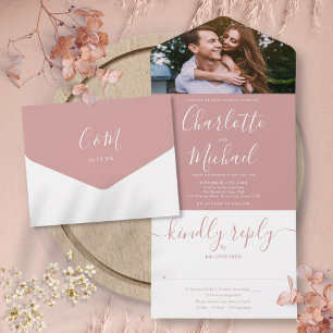 Invitation Tout En Un Dusty Rose moderne élégant Script Mariage photo To
