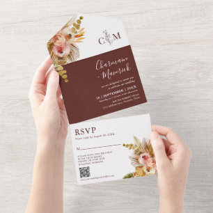 Invitation Tout En Un Élégant Burnt Orange Monogramme QR Code Mariage