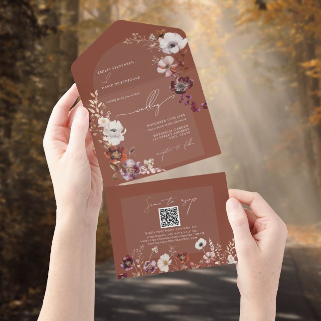 Invitation Tout En Un Élégant fleurs rouille Terracotta Mariage QR RSVP (Créateur téléchargé)