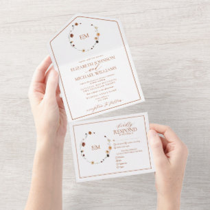 Invitation Tout En Un Élégant Mariage de monogramme de crête florale ora