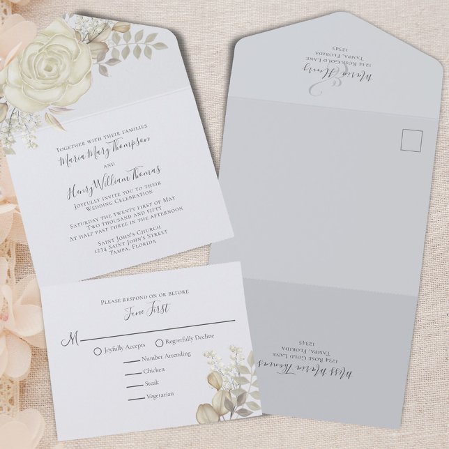 Invitation Tout En Un Elégant mariage floral bleu clair RSVP (Light blue and white floral all in one wedding invitations.)