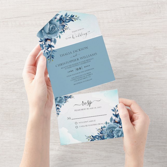 Invitation Tout En Un Élégant Mariage floral Dusty Blue (Déchirure)