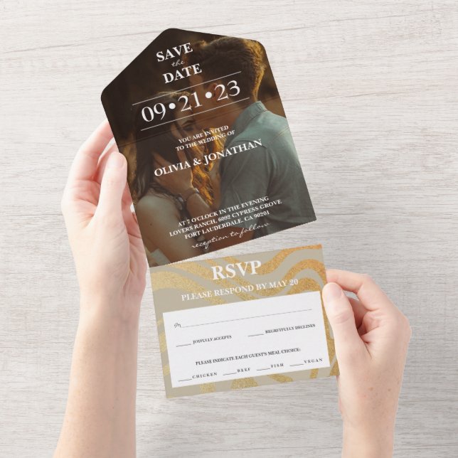 Invitation Tout En Un Elegant Modern Gold Enregistrer la date Photo RSVP (Déchirure)