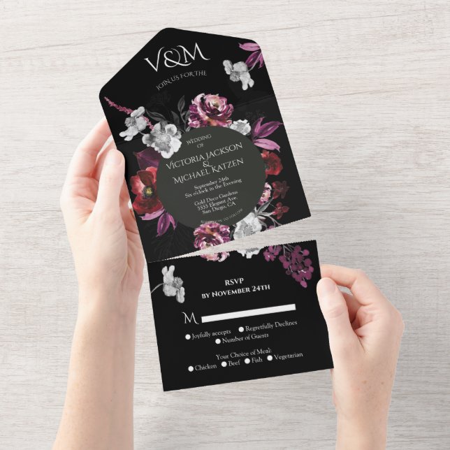 Invitation Tout En Un Élégant Moody Dark Purple Floral Mariage (Déchirure)