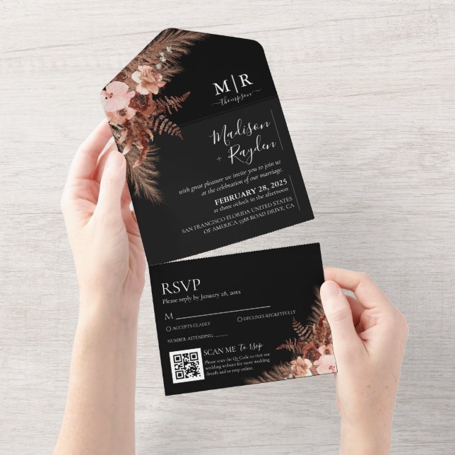 Invitation Tout En Un Élégant Noir Rustique Pampas QR Code Mariage (Déchirure)