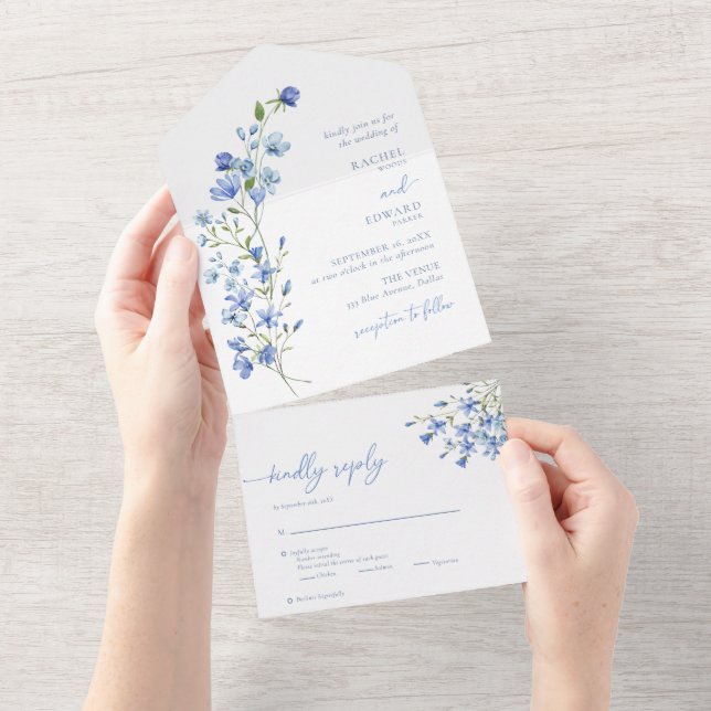 Invitation Tout En Un Elégante aquarelle Dusty Blue Fleur sauvage Mariag (Déchirure)