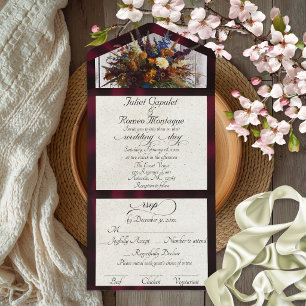 Invitation Tout En Un Fleurs sauvages et ruban de mariage bordeaux