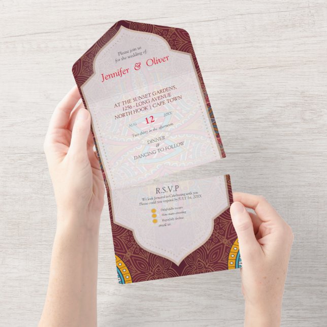 Invitation Tout En Un Mandalas sur un arrière - plan Maroon (Déchirure)