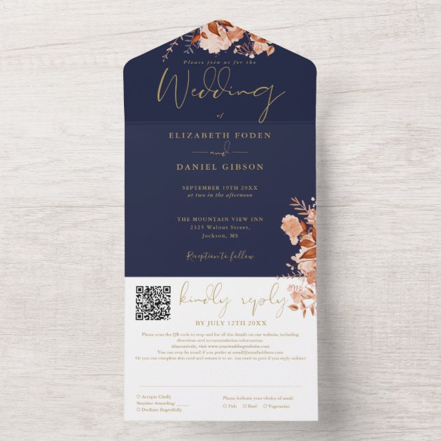 Invitation Tout En Un Mariage de code QR bleu marine et or rustique (À l'intérieur)