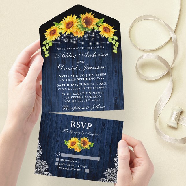Invitation Tout En Un Mariage de dentelles rustique en bois bleu (All In One Wedding Invitation with tear off RSVP Card)