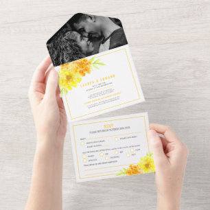 Invitation Tout En Un Mariage jaune marigold fleurs aquarelle