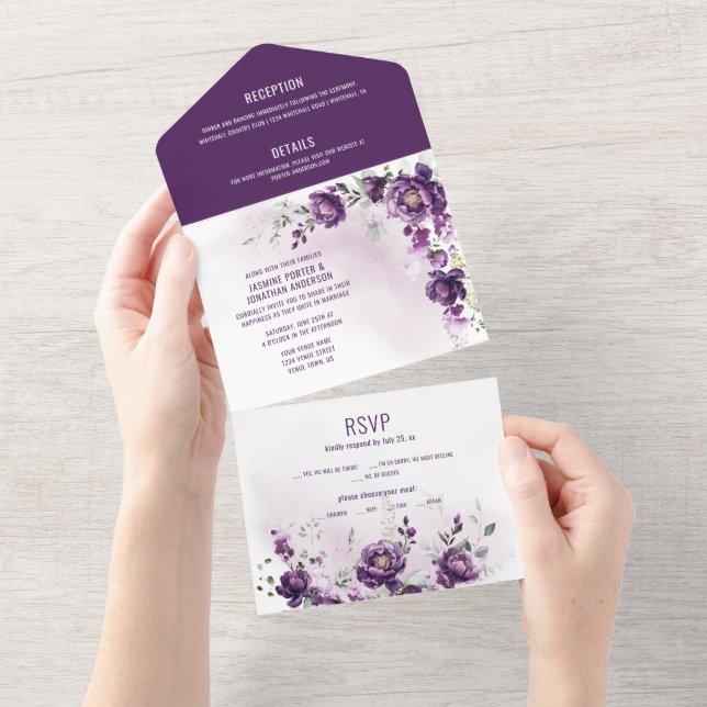 Invitation Tout En Un Peonies violettes profondes en un seul mariage Inv (Déchirure)