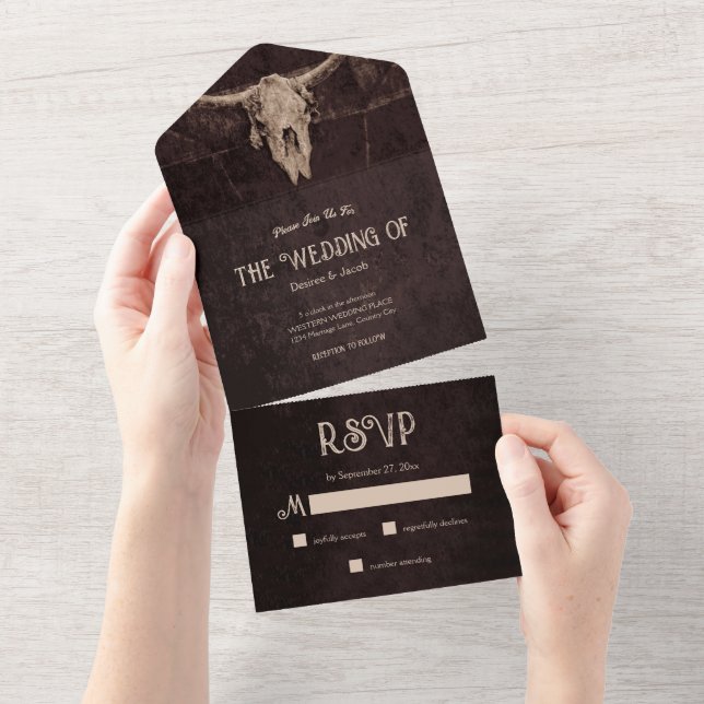Invitation Tout En Un Rustic Country Western Bull Skull Mariage de textu (Déchirure)