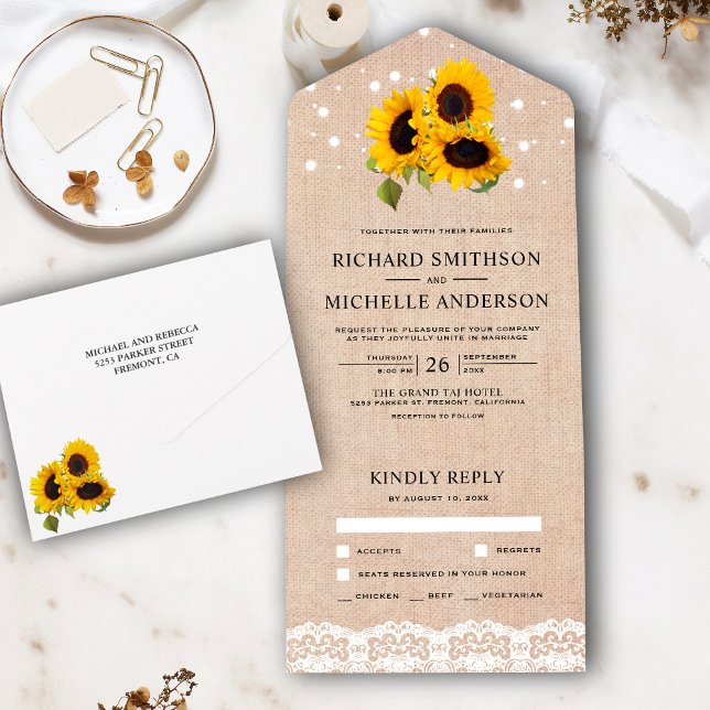 Invitation Tout En Un Rustique Burlap Lace String Lights Mariage de tour (Créateur téléchargé)