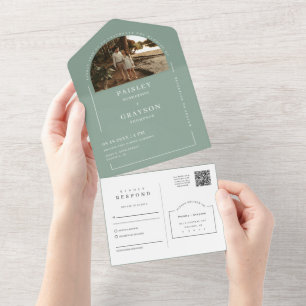 Invitation Tout En Un Sage Green Moderne Mini Arc Photo QR Code RSVP
