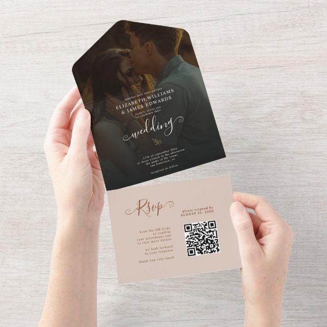 Invitation Tout En Un Script Terracotta Bohemian Wedding RSVP QR Code (Déchirure)