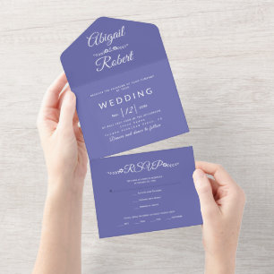 Invitation Tout En Un Typographie blanche et petites fleurs périwinkle b