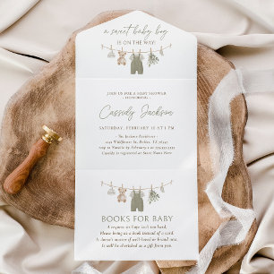 Invitation Tout En Un Vêtements de bébé garçon vert sauge Baby Shower