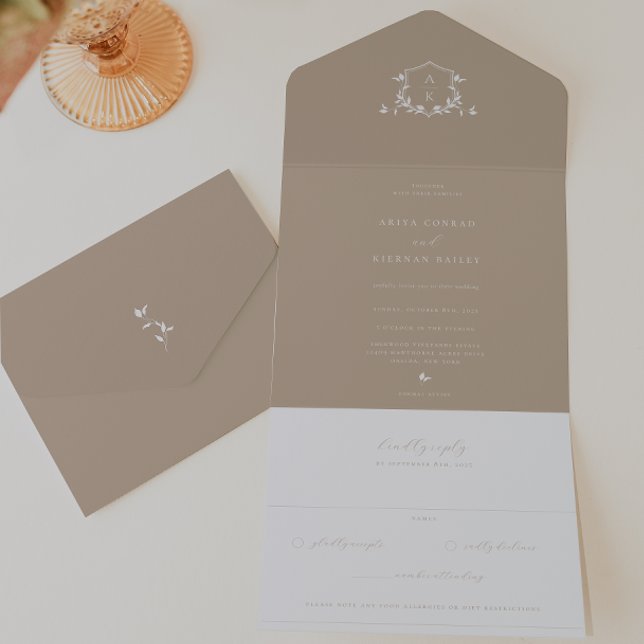 Invitation Tout En Un Vignes intemporelles Monogramme beige Mariage Cres (Créateur téléchargé)