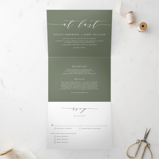 Invitation Trois Volets À Dernier Taupe Green Minimalist Script Mariage (Intérieur)