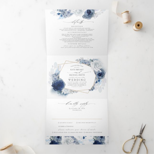Invitation Trois Volets Bleu Dusty et Mariage botanique floral de la marin (Intérieur)