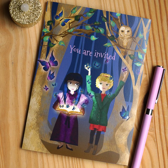 Invitation Trois Volets Bleu, Papillons Violets, Hiboux, Forêt Enchantée (Cute purple and blue graphic novel, enchanted forest birthday party theme, owls, butterflies)