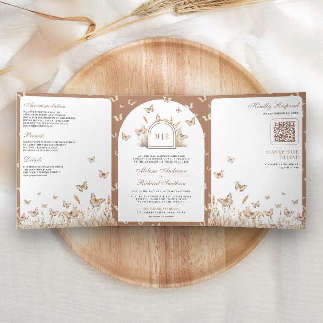 Invitation Trois Volets Boho Beige Fleur sauvage Butterfly Arch Mariage (Créateur téléchargé)