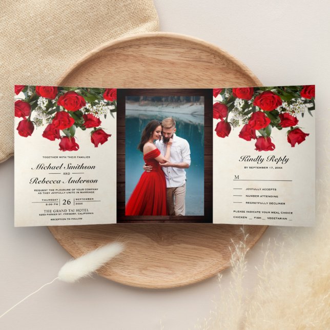 Invitation Trois Volets Bouquet de roses rouges romantiques rustiques Mari (Créateur téléchargé)
