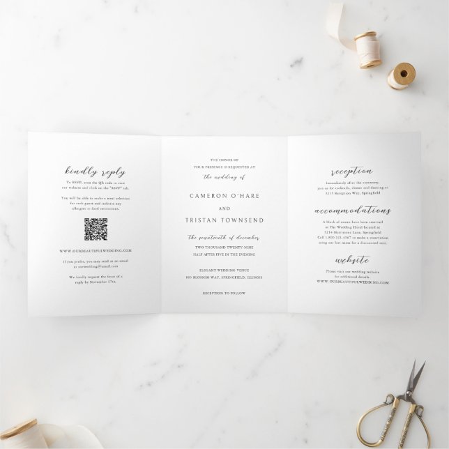 Invitation Trois Volets Code QR noir et blanc simple Mariage propre (Intérieur)