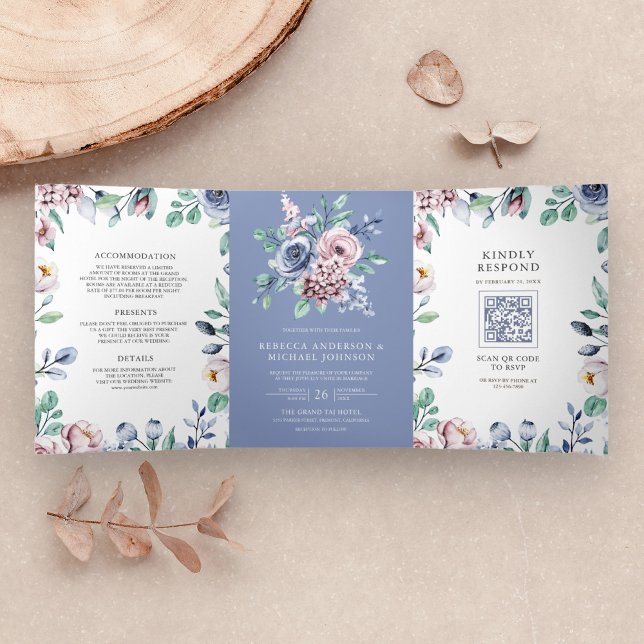 Invitation Trois Volets Dusty Periwinkle bleu rose Floral QR Code Mariage (Créateur téléchargé)